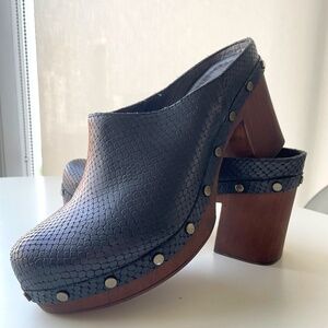 TEN POINTS CLOGS (FAYE) SZ 41 — BLACK